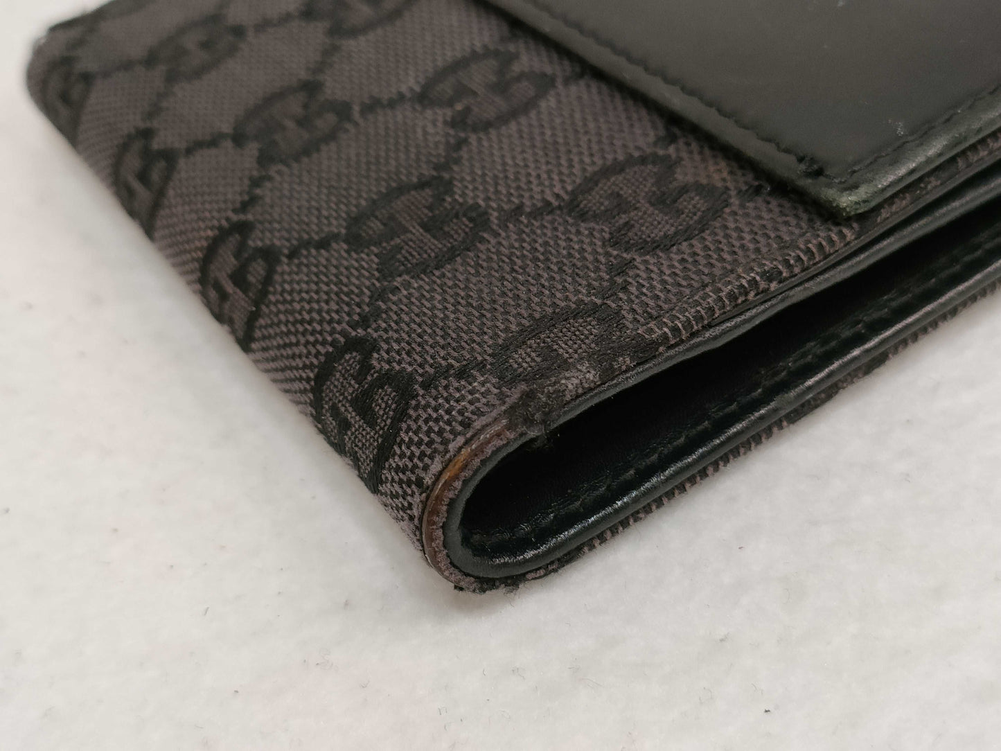 GUCCI GG Canvas Gucci Wallet Jackie Line GG Canvas Wallet