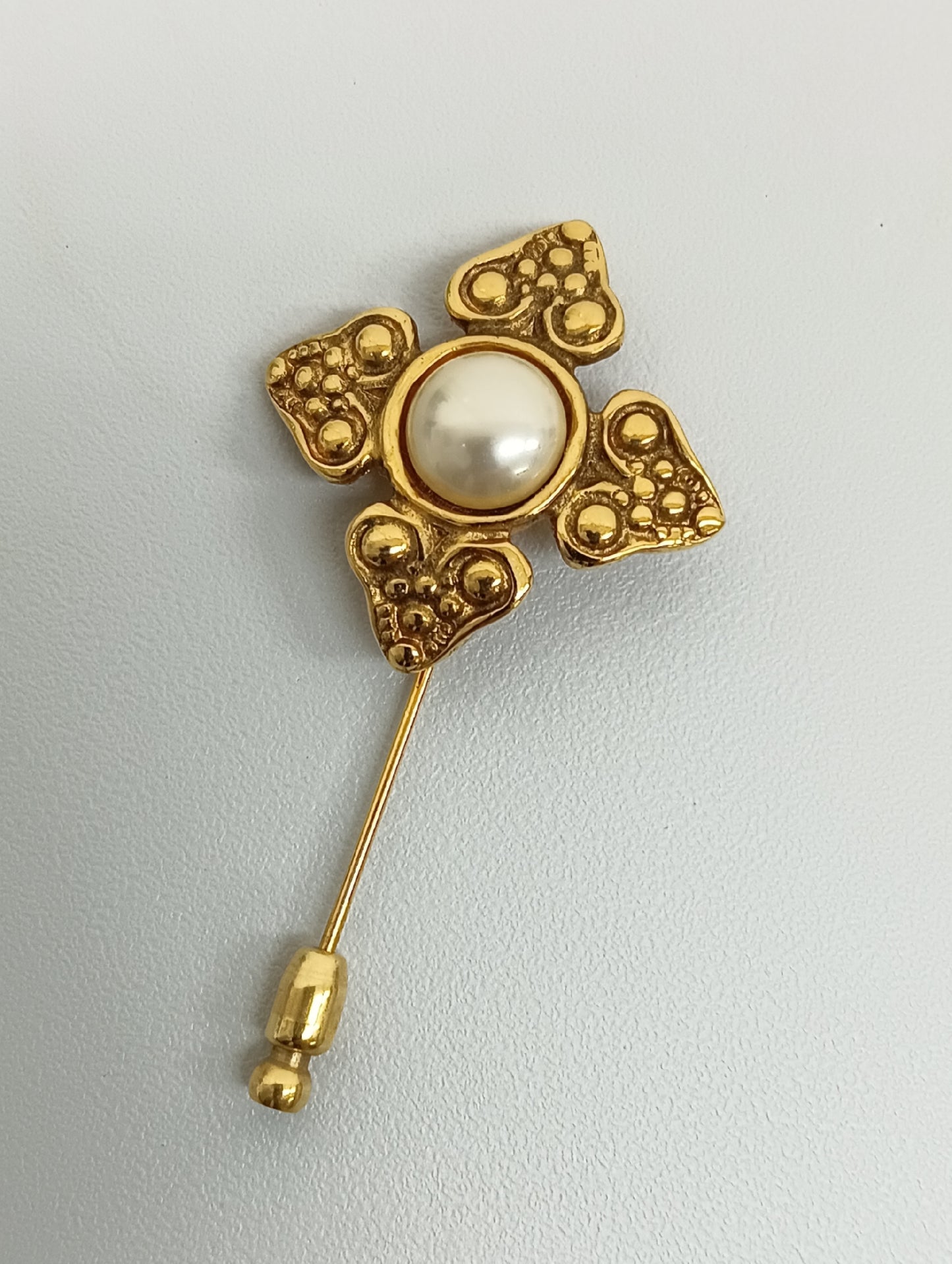 CHANEL Pin Brooch GP x Faux Pearl Gold Brooch