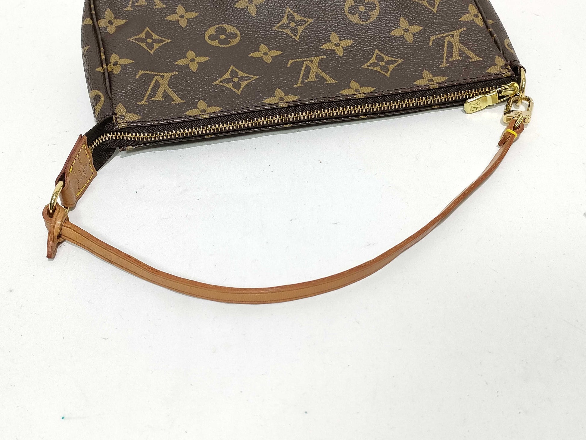 LOUIS VUITTON Monogram Pochette Accessoires M51980 AR1928 Pouch Handbag