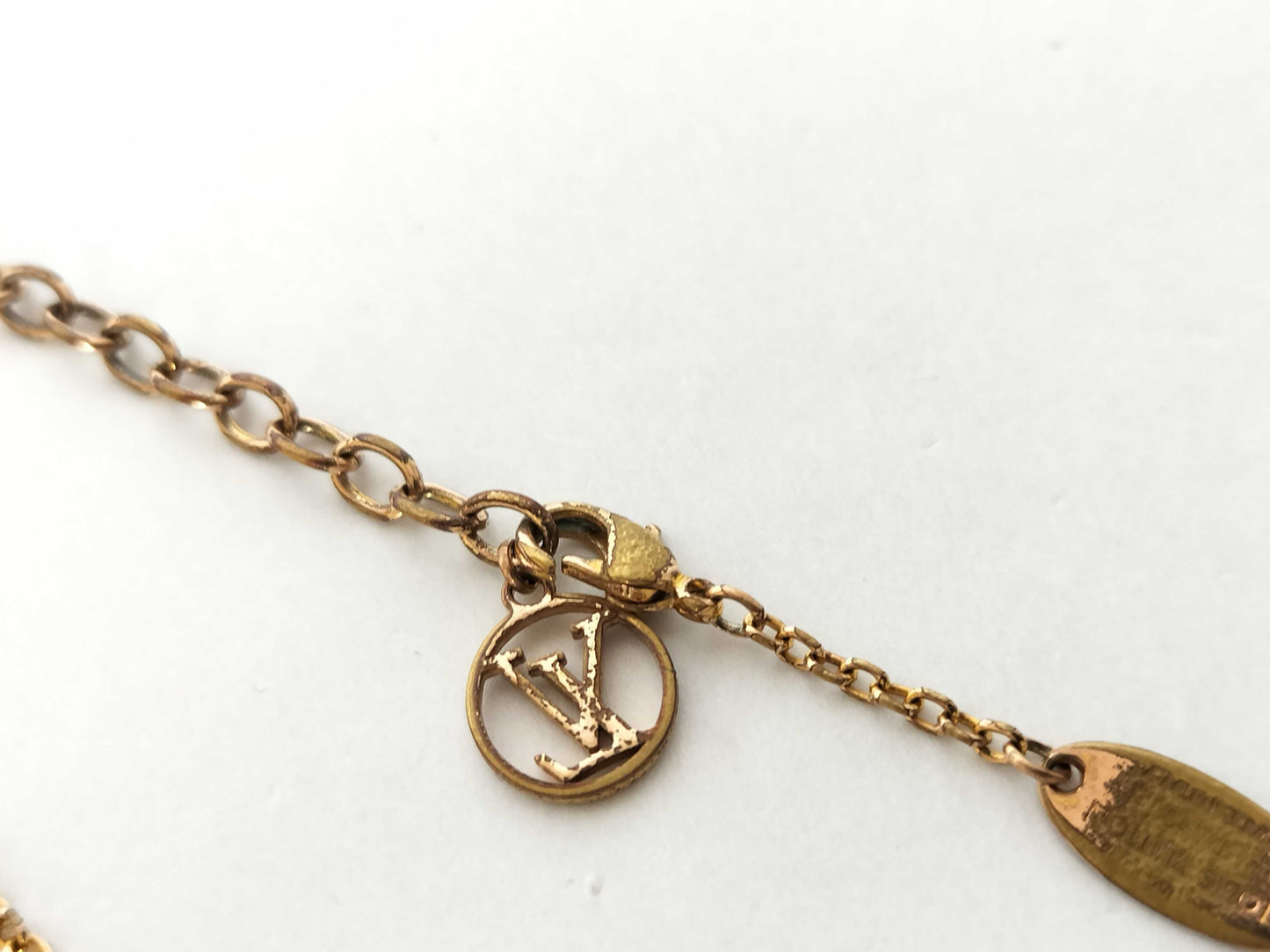 LOUIS VUITTON LOUIS VUITTON Louis Vuitton Iconic LV Bracelet Gold Bracelet/Bangle