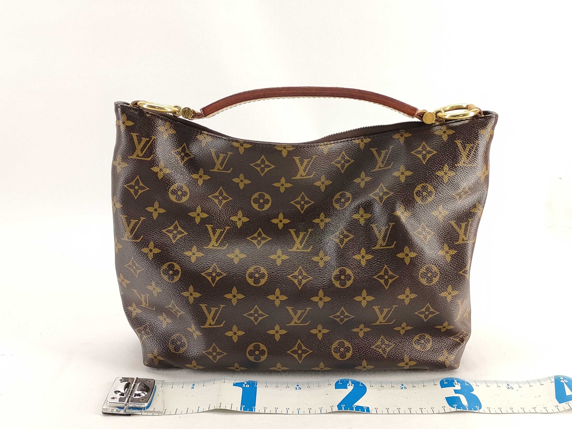 LOUIS VUITTON Monogram Louis Vuitton Sully PM Handbag