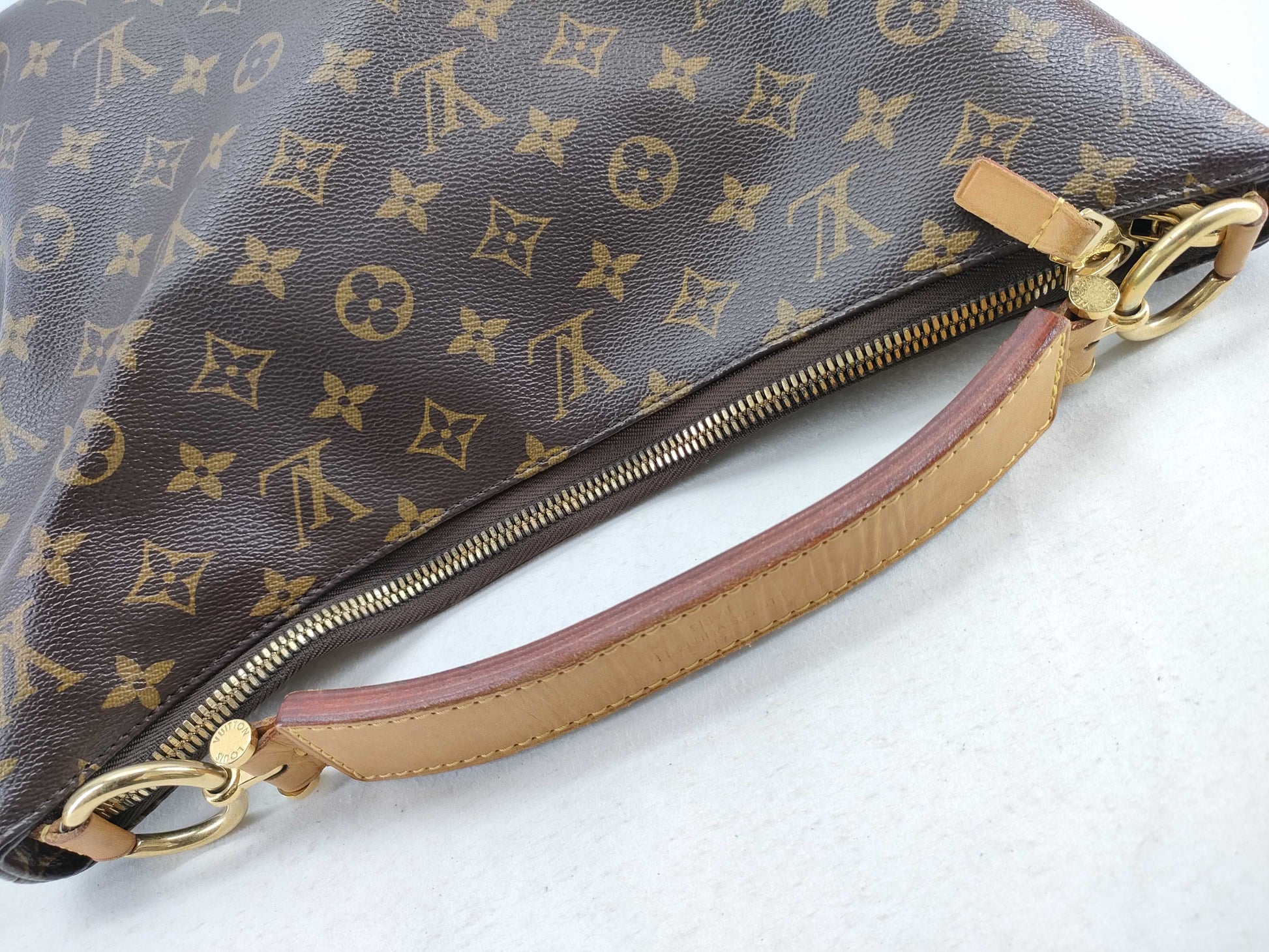 LOUIS VUITTON Monogram Louis Vuitton Sully PM Handbag