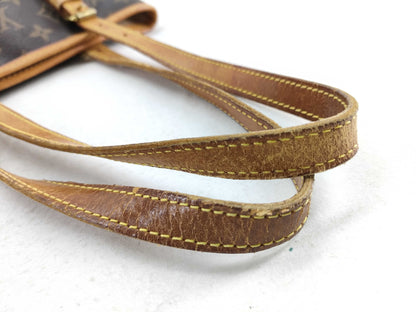 LOUIS VUITTON Monogram Louis Vuitton Bucket PM Tote Bag