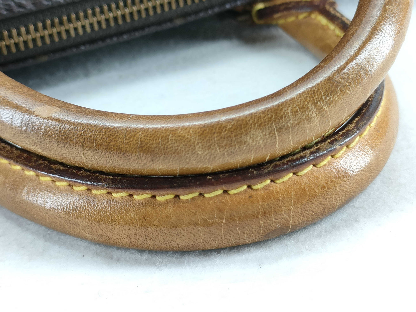 LOUIS VUITTON Monogram Louis Vuitton Speedy 25 Boston Bag