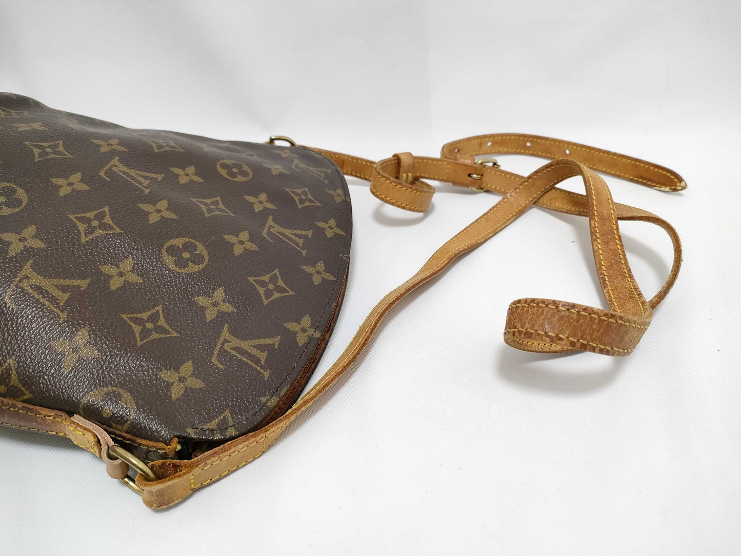 LOUIS VUITTON Monogram Louis Vuitton Dollau Shoulder Bag