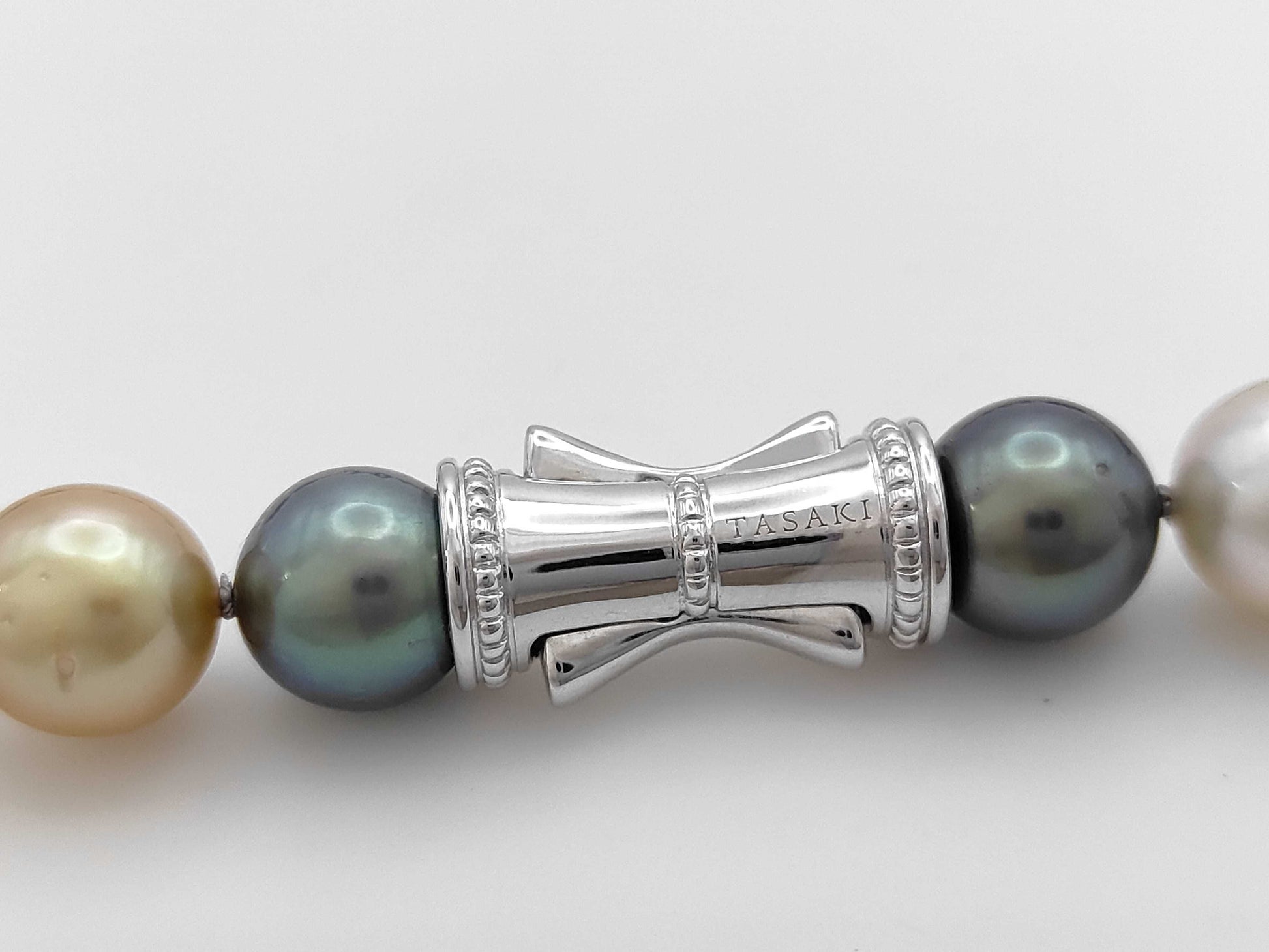 TASAKI 45cm Semi-Round Pearl Necklace, Diameter 9.0-11.8mm, Sterling Silver, 64.7g 