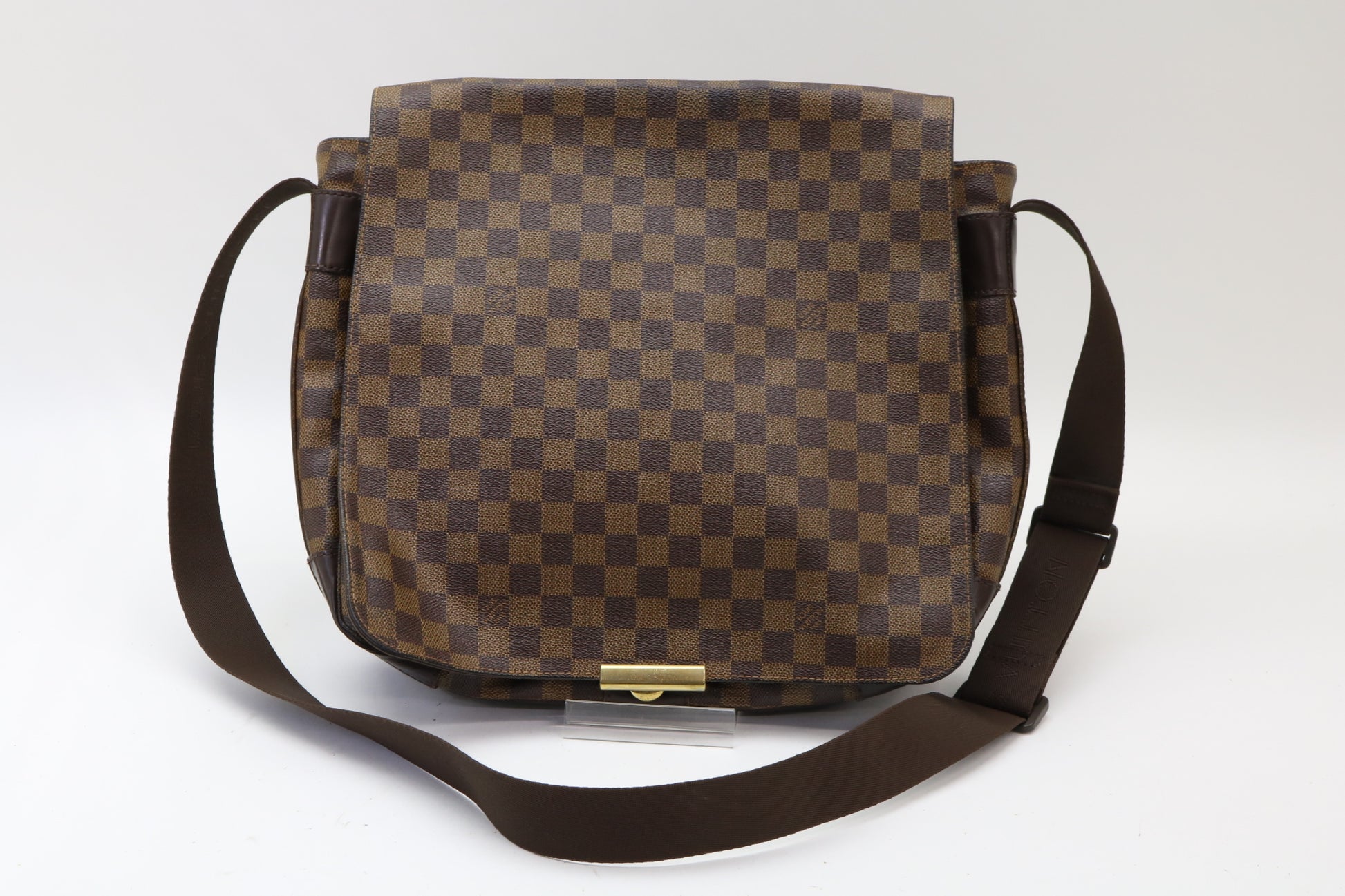 LOUIS VUITTON Damier Bastille Shoulder Bag