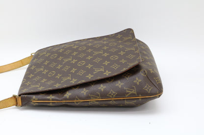 LOUIS VUITTON Monogram Musette Shoulder Bag