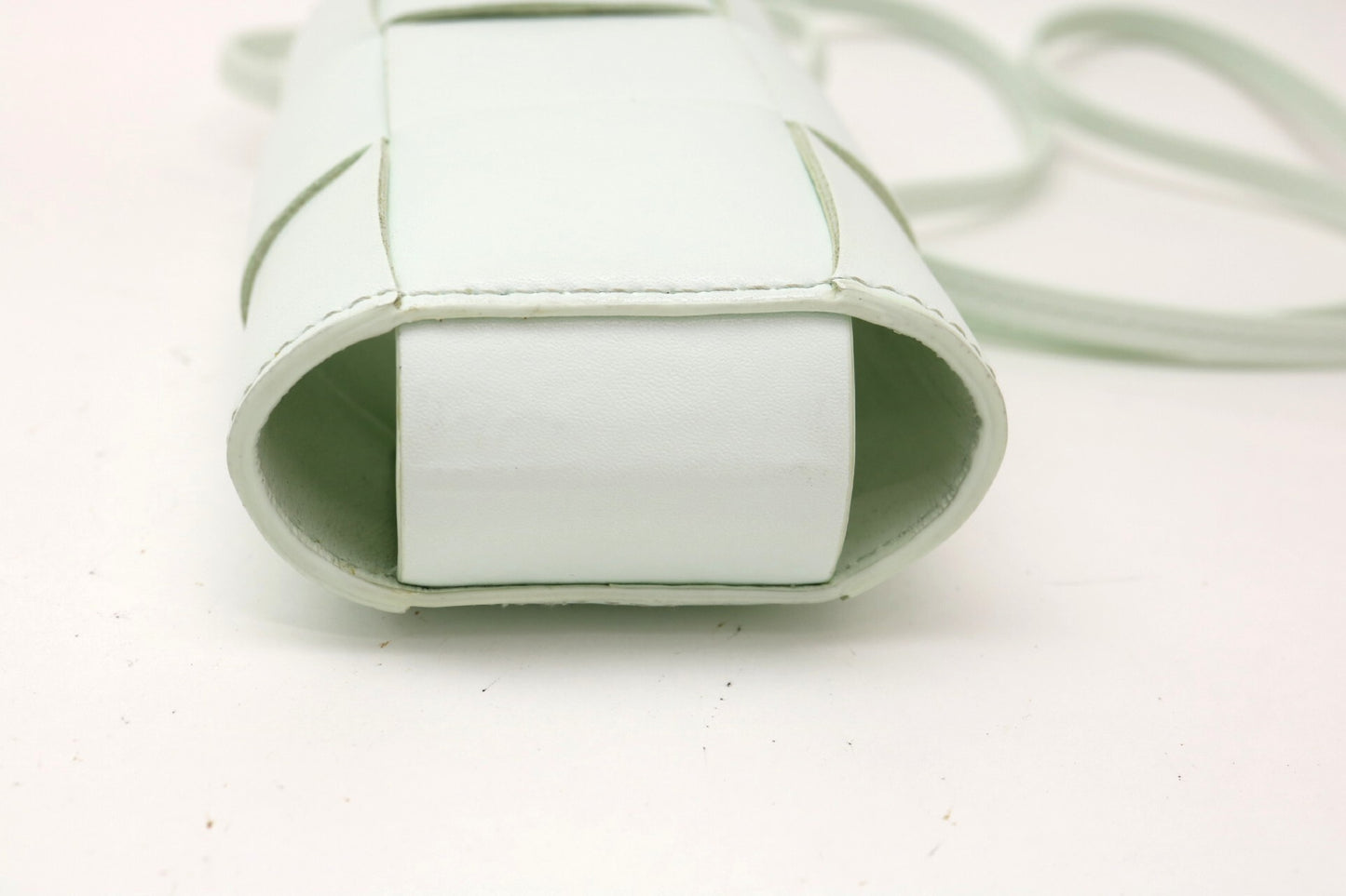 BOTTEGA VENETA Maxi Intrecciato Mini Cassette Body Bucket Shoulder Bag