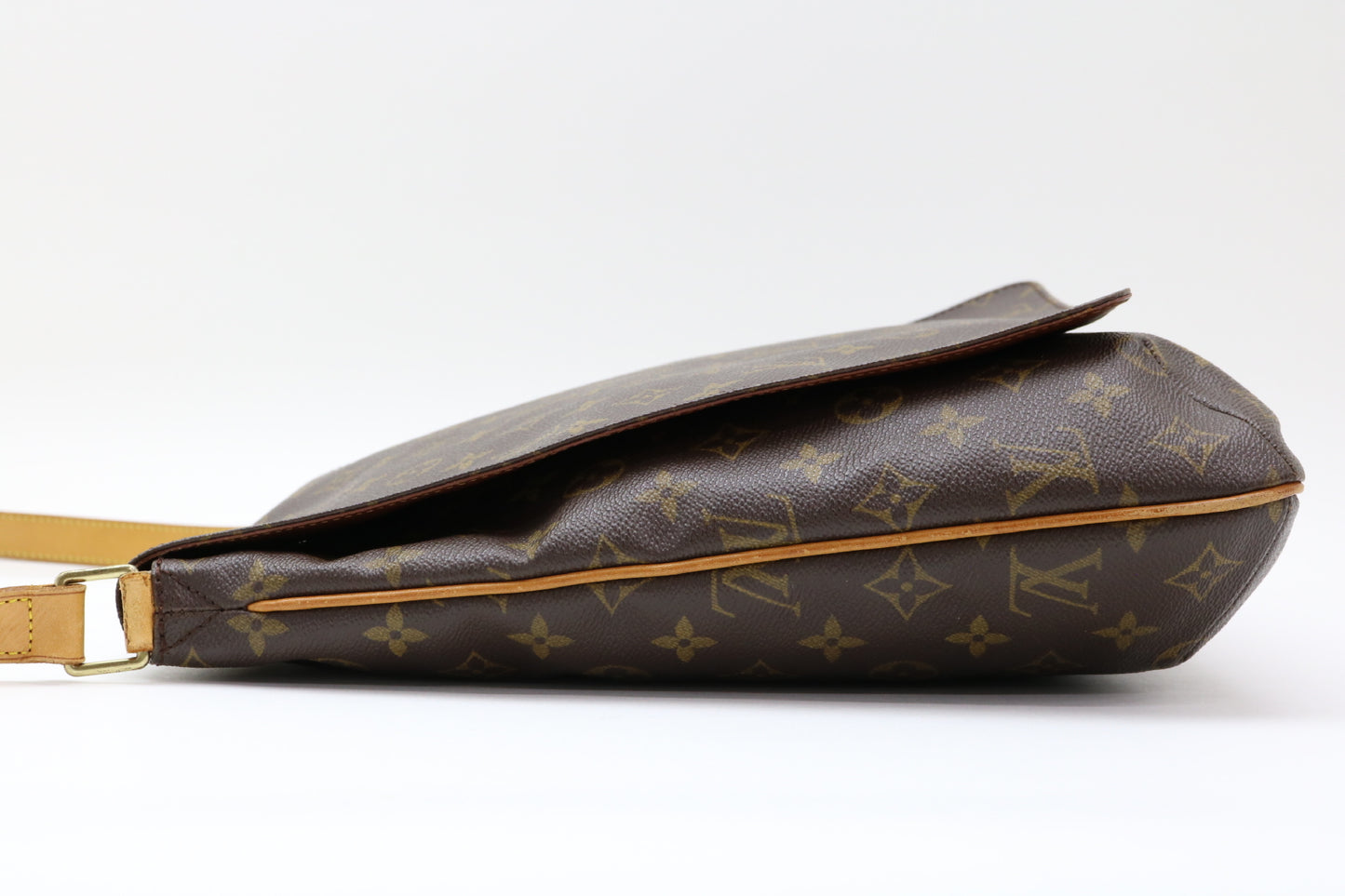LOUIS VUITTON Musette Shoulder Bag