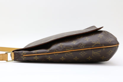 LOUIS VUITTON Musette Shoulder Bag
