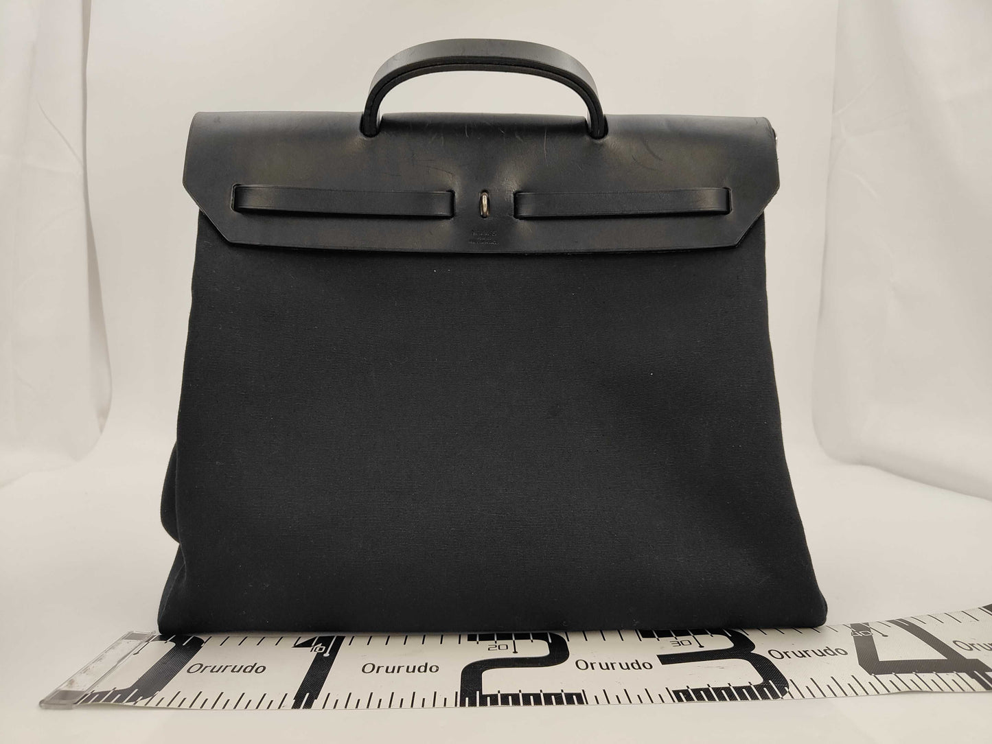 HERMES Air Bag MM Shoulder Bag with C Stamp