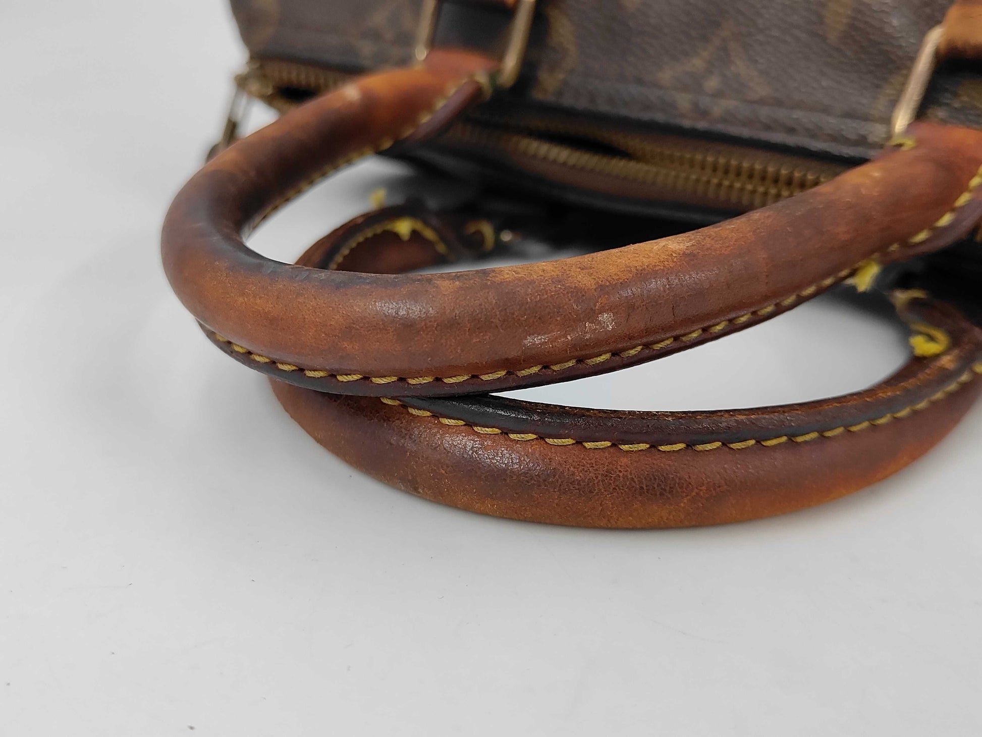 LOUIS VUITTON Monogram Speedy 25 Handbag