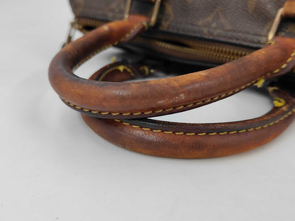 LOUIS VUITTON Monogram Speedy 25 Handbag