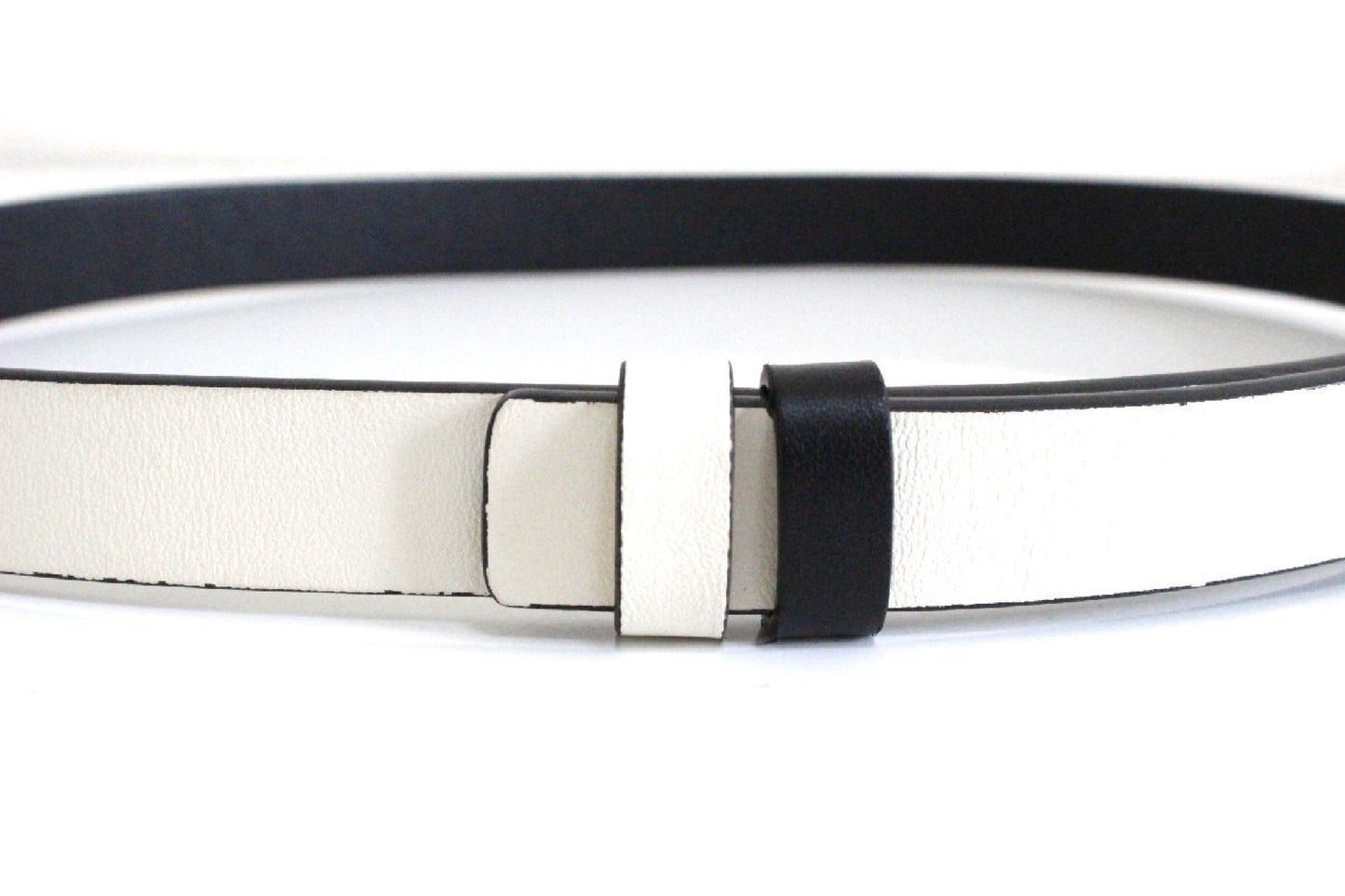 Dior Christian Dior 30 MONTAIGNE Reversible Belt for Women, 71cm-81cm, 5-Hole Belt