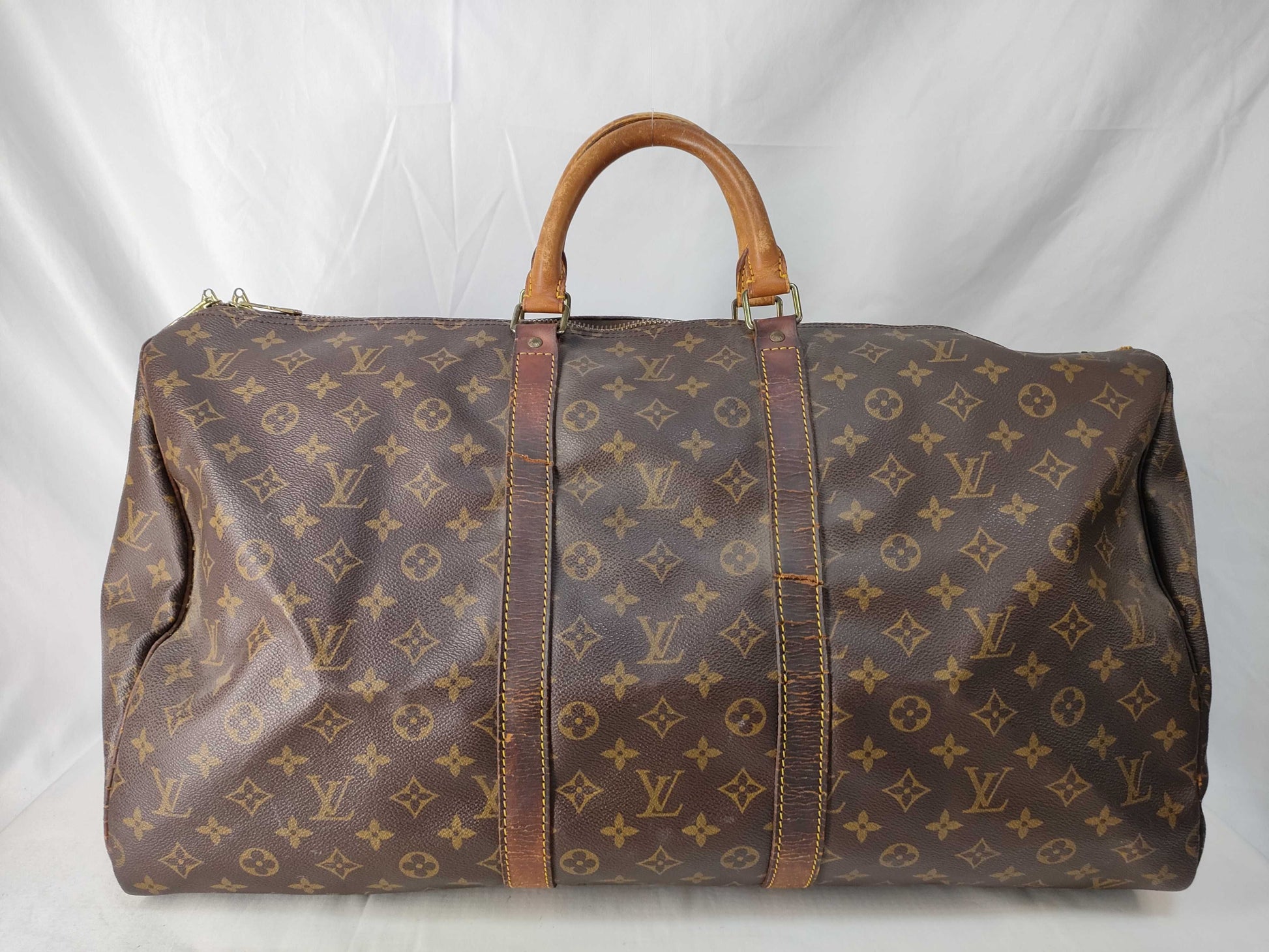LOUIS VUITTON Monogram Louis Vuitton Monogram Keepall 55 Boston Bag