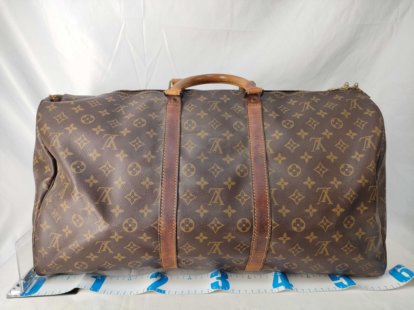 LOUIS VUITTON Monogram Louis Vuitton Monogram Keepall 55 Boston Bag