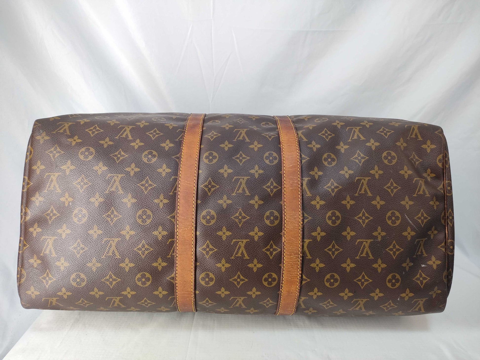 LOUIS VUITTON Monogram Louis Vuitton Monogram Keepall 55 Boston Bag
