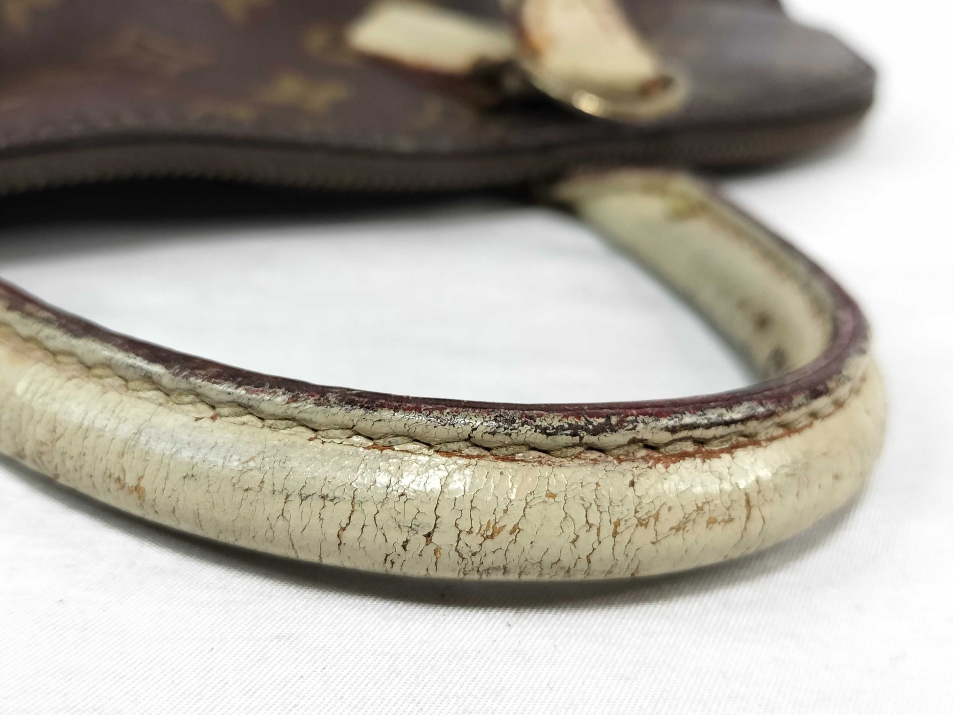 LOUIS VUITTON Monogram Alma Handbag