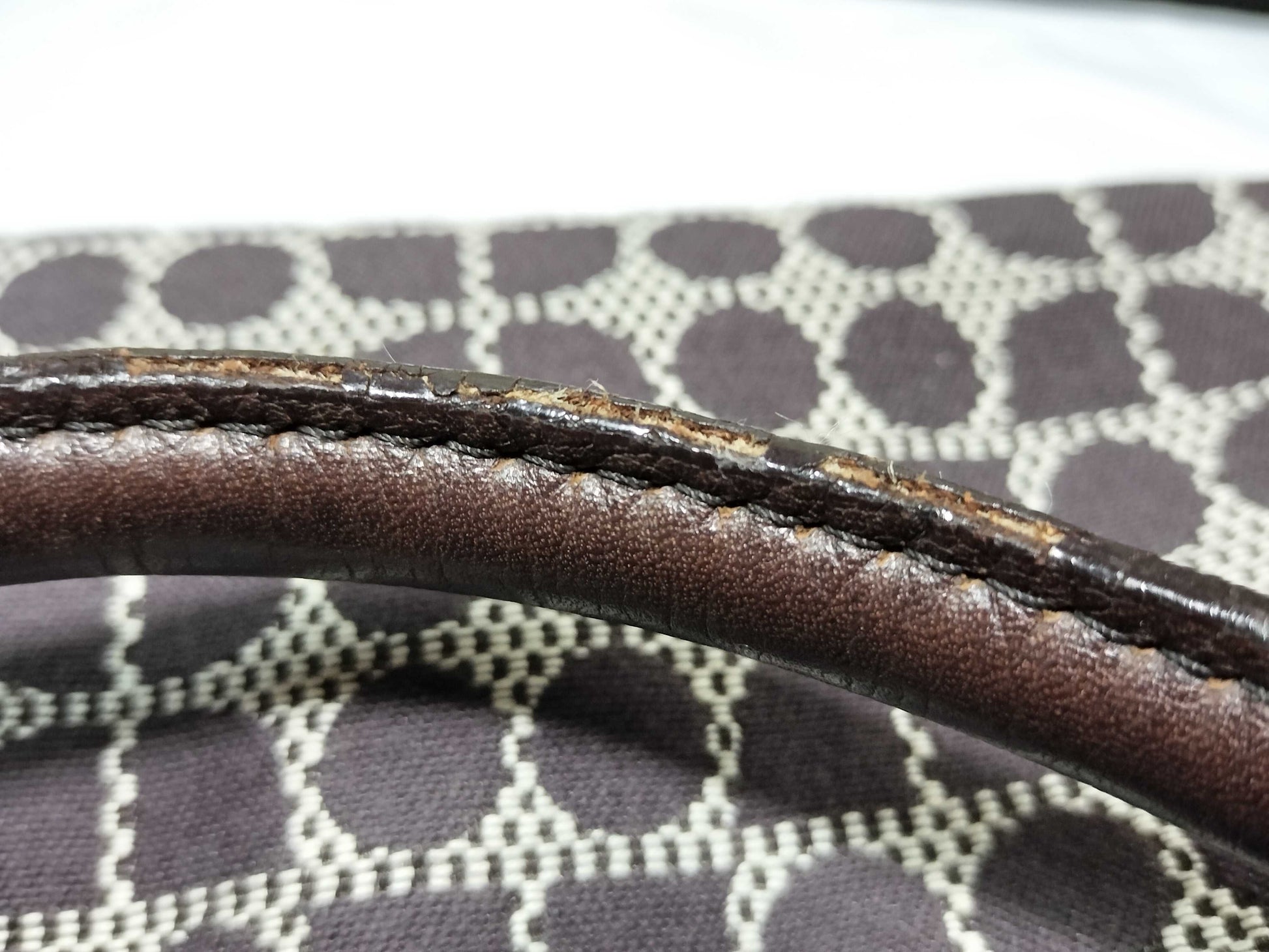 Kate Spade 4-Piece Tote Bag Set