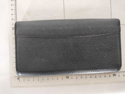 LOUIS VUITTON Monogram Portefeuille Capucines Wallet