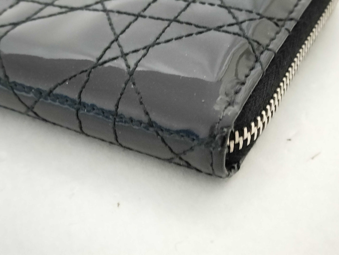 Dior Lady Dior Canage Round Wallet Enamel Wallet