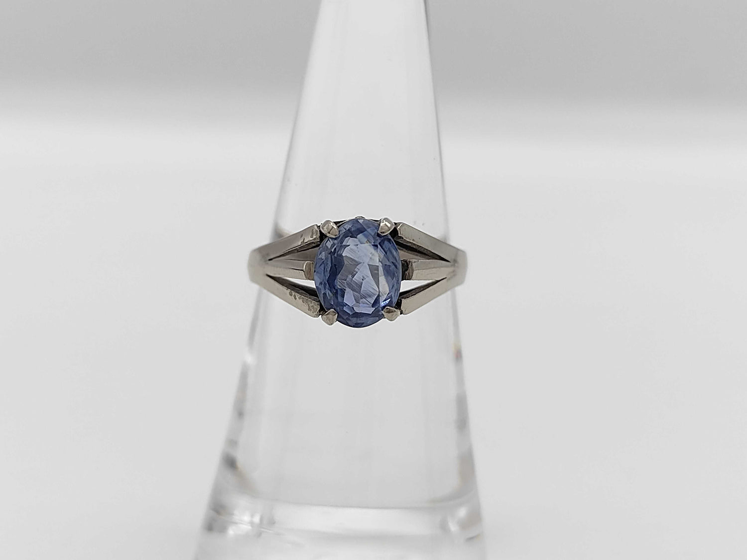 Sapphire K14WG 3.3g Ring 