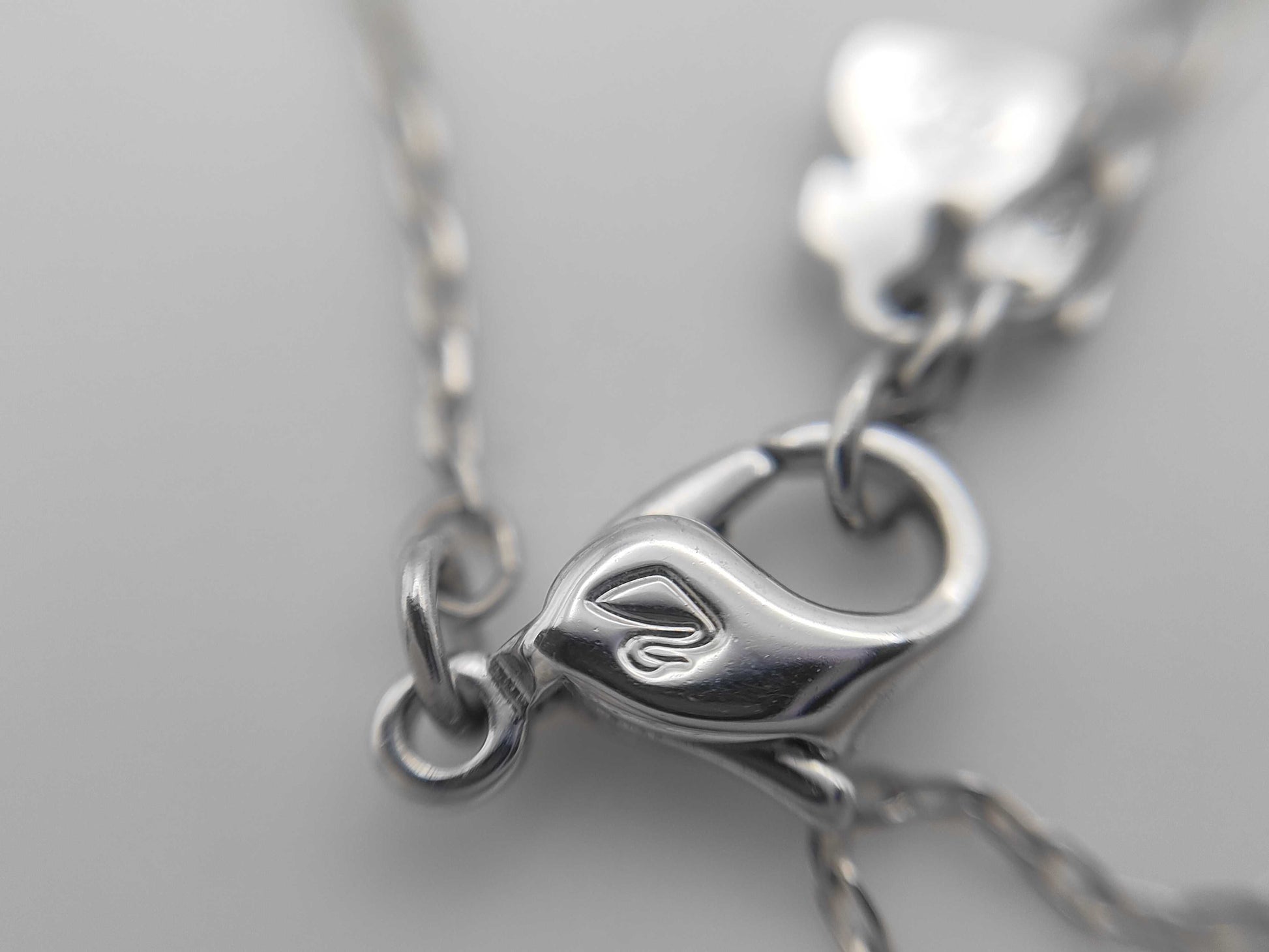 SWAROVSKI Rhinestone Bracelet, Metal, 2.7g, 20cm, Box Included.