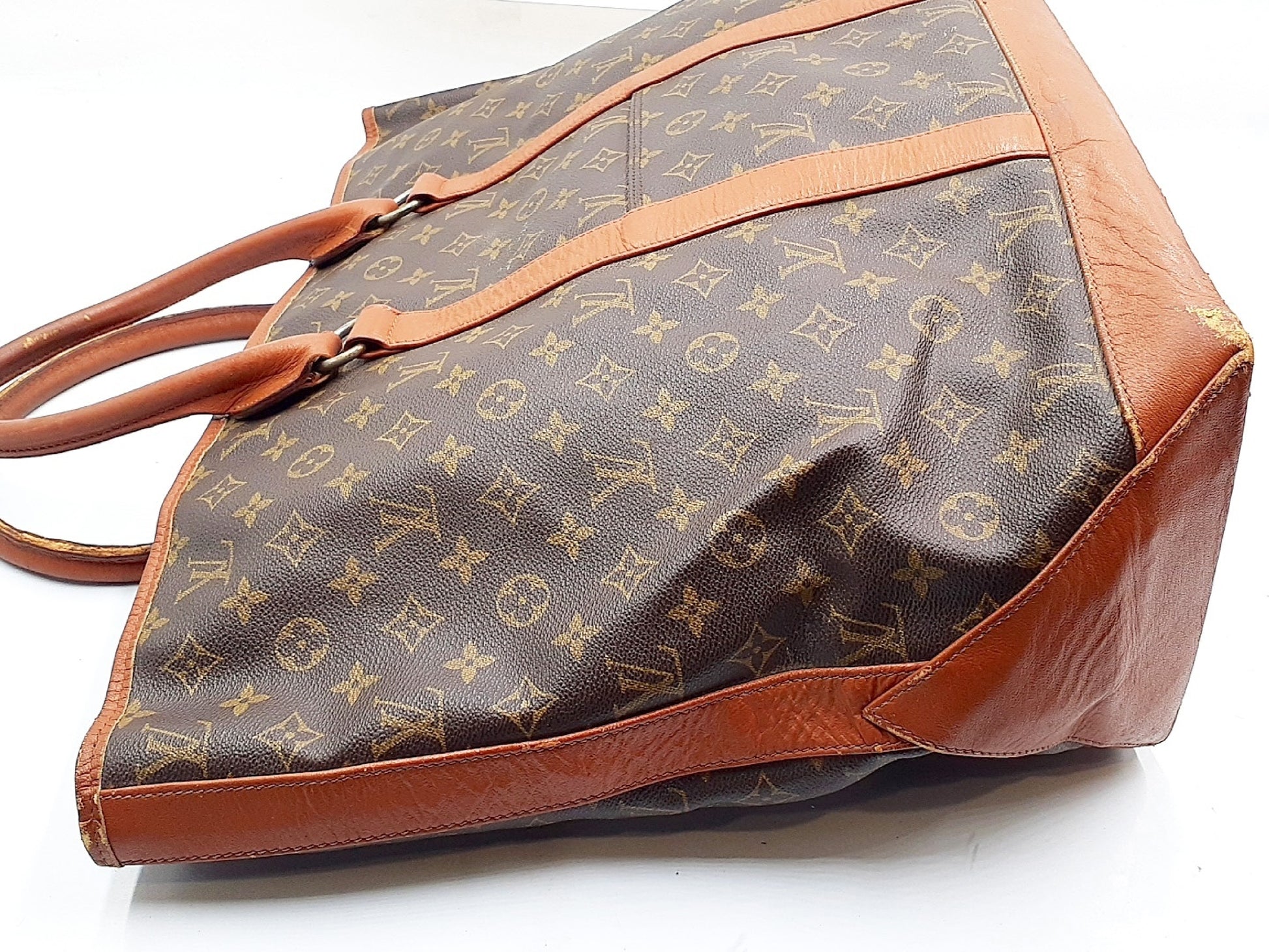 LOUIS VUITTON Monogram Weekend GM Tote Bag