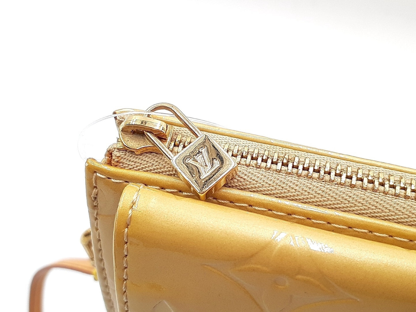 LOUIS VUITTON Vernis Motto Shoulder Bag