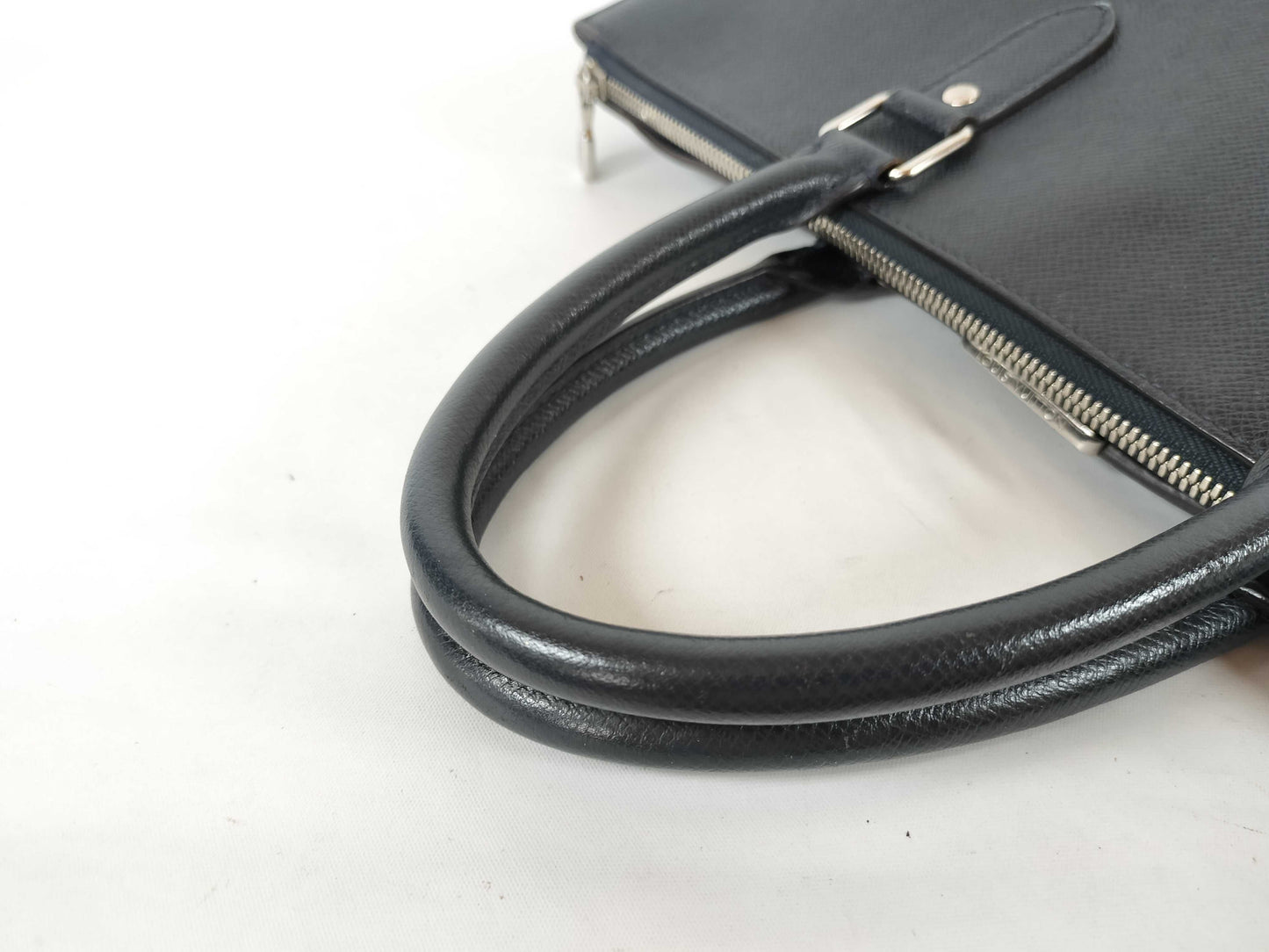 LOUIS VUITTON Taiga Taiga Anton Tote Bag Business Bag