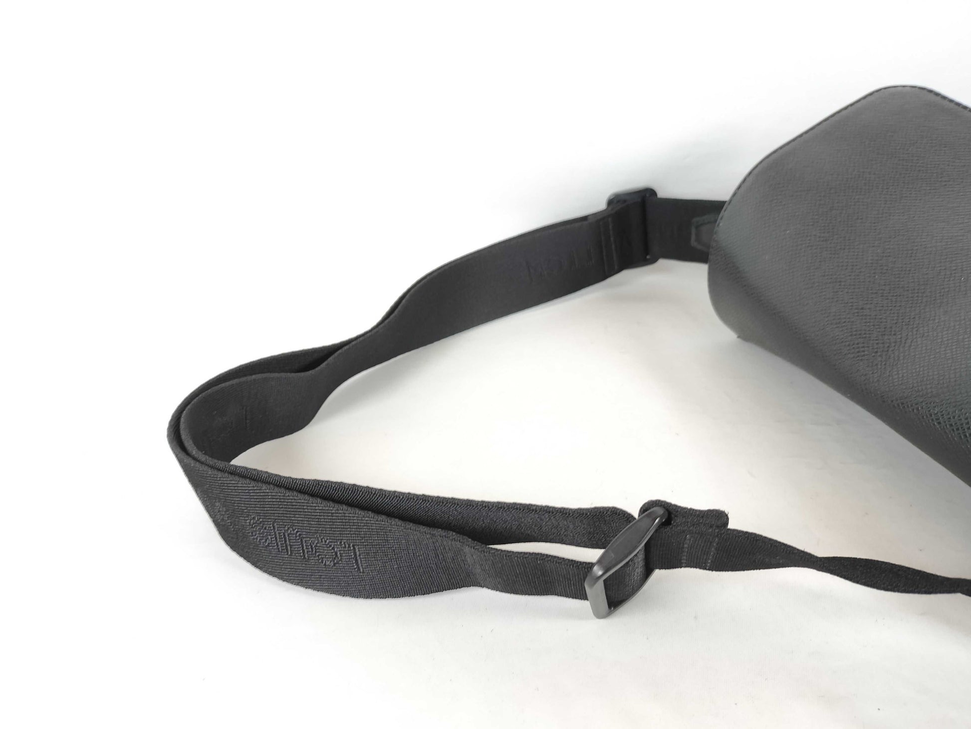 Taiga Yaranga Shoulder Bag, Ardoise Shoulder Bag