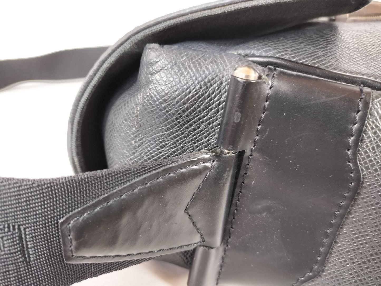 Taiga Yaranga Shoulder Bag, Ardoise Shoulder Bag