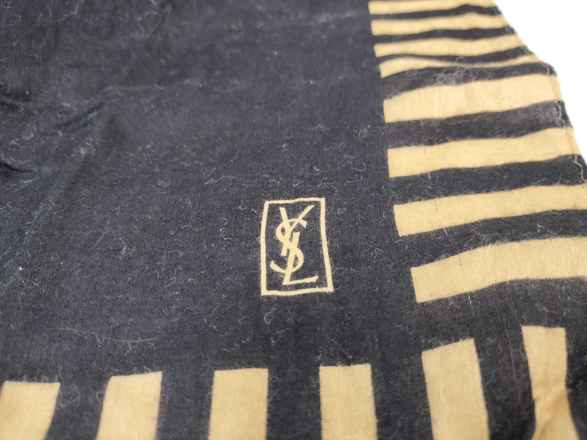 Yves Saint Laurent 2-piece scarf set Other apparel