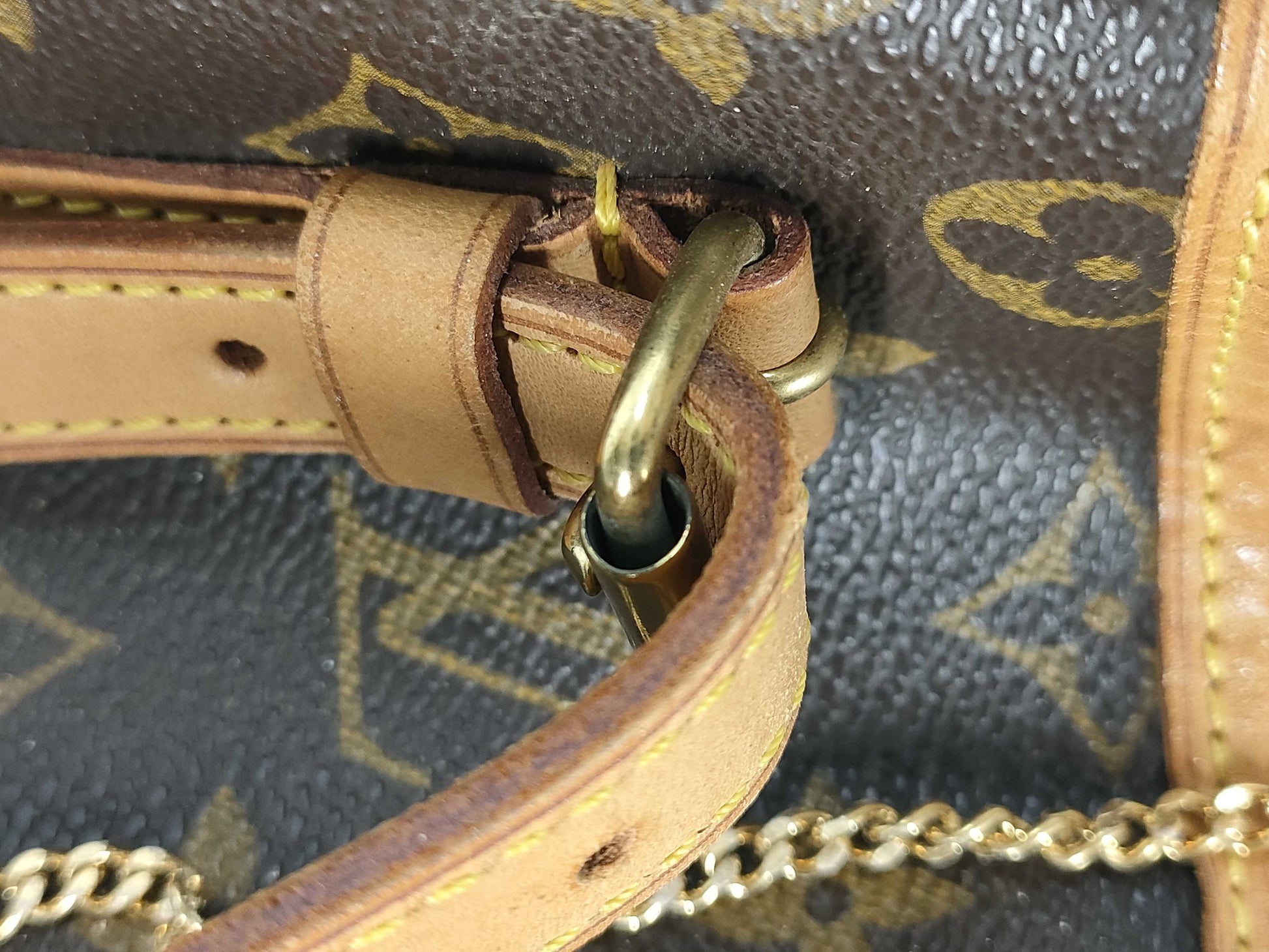 LOUIS VUITTON Monogram Louis Vuitton M42236 Monogram Bucket GM Brown Hand Tote Bag