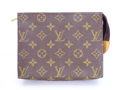 LOUIS VUITTON Monogram Louis Vuitton LOUIS VUITTON M47544 Monogram Pochette Toilette 19 Pouch