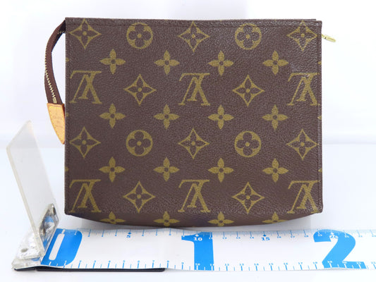 LOUIS VUITTON Monogram Louis Vuitton LOUIS VUITTON M47544 Monogram Pochette Toilette 19 Pouch