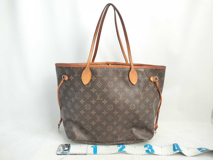 LOUIS VUITTON Monogram Neverfull MM Tote Bag
