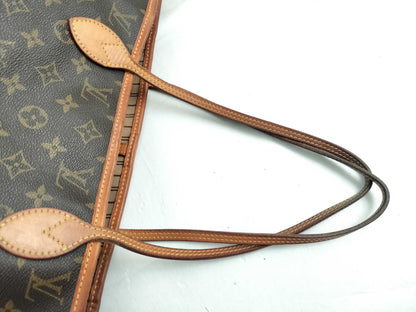 LOUIS VUITTON Monogram Neverfull MM Tote Bag