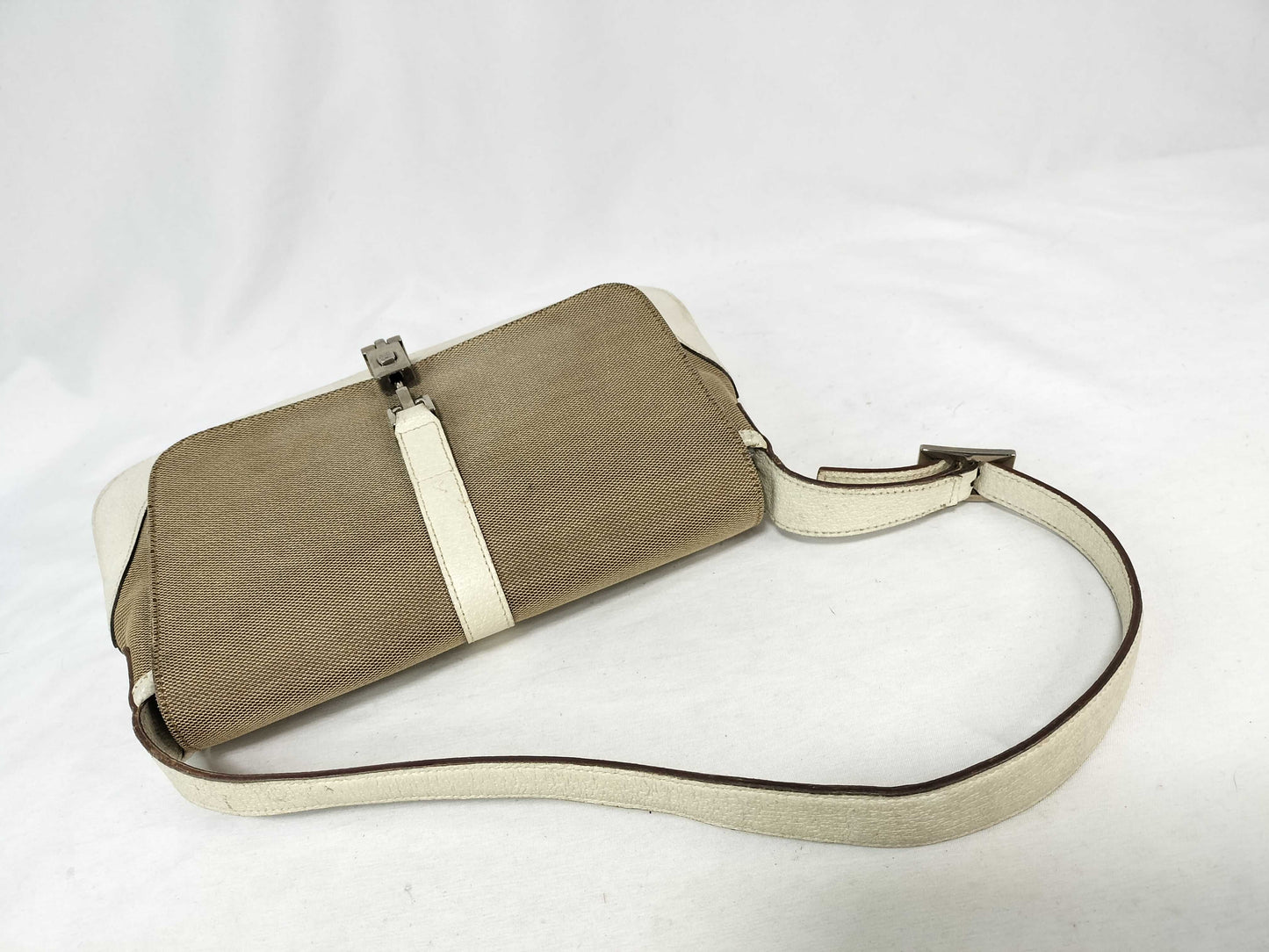 GUCCI Jackie Shoulder Bag/Handbag in White and Beige