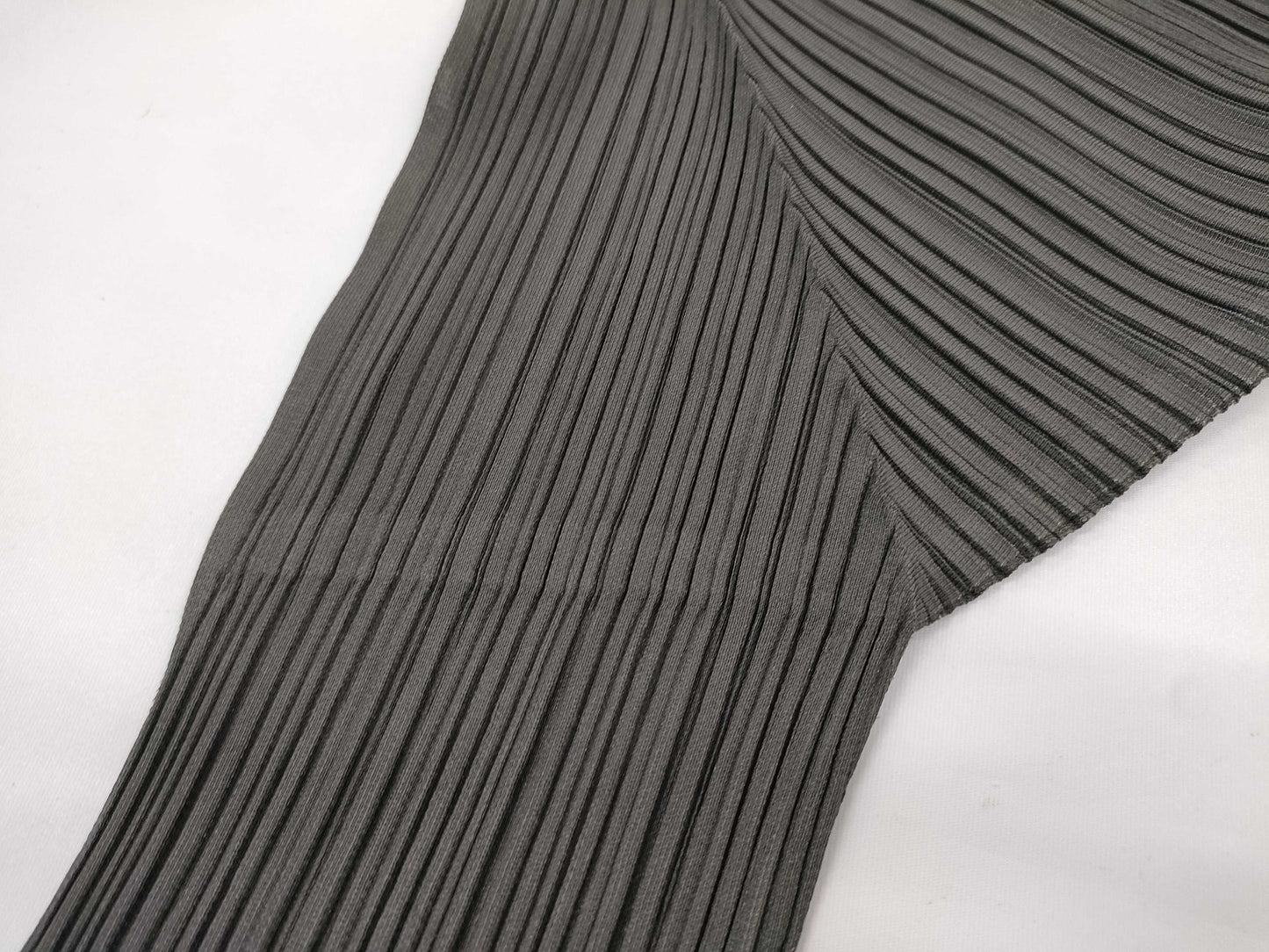 ISSEY MIYAKE PLEATS PLEASE 3 Cardigan