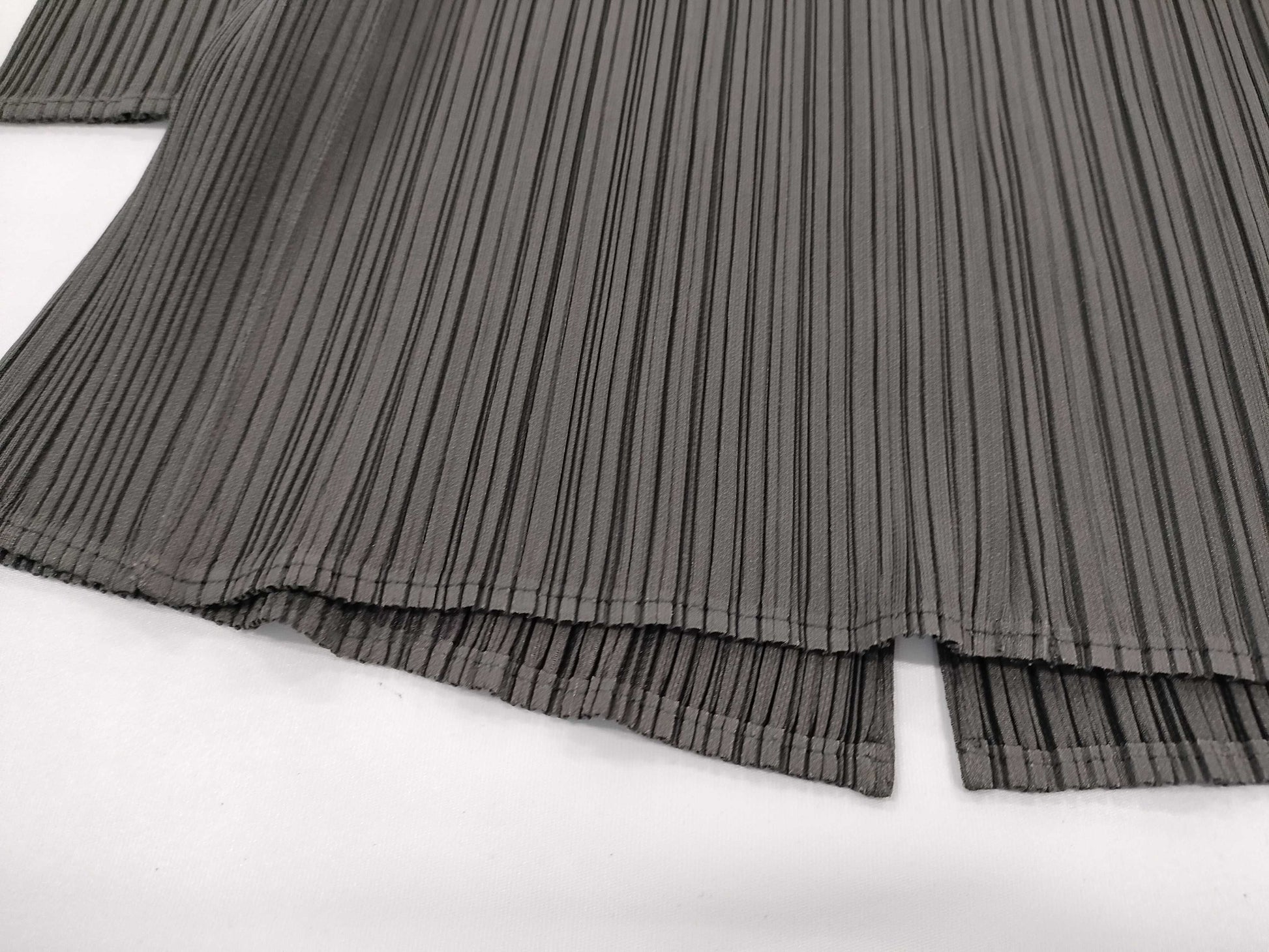 ISSEY MIYAKE PLEATS PLEASE 3 Cardigan