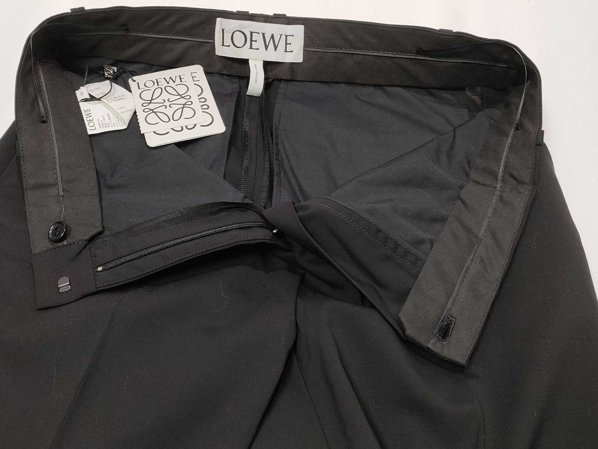LOEWE Slim Cropped Pants Slacks D2172170UN Black Pants