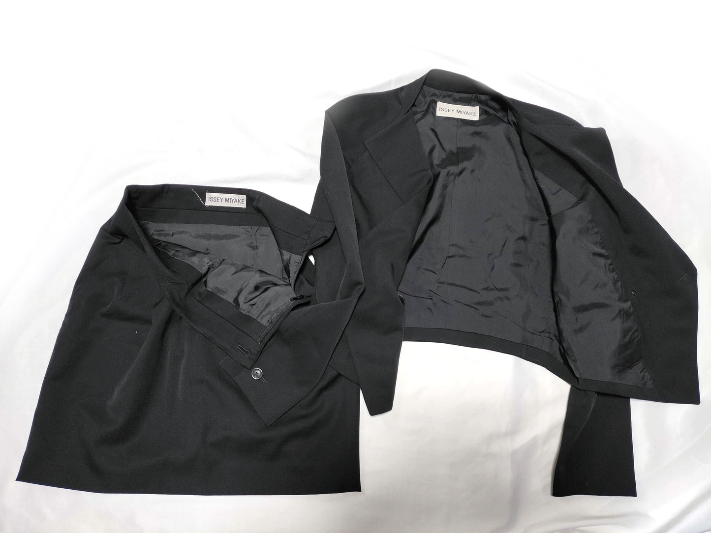 ISSEY MIYAKE 93SS Cropped Jacket and Skirt Wool Set IM31-FD366 / IM31-FG368 Black Other Apparel