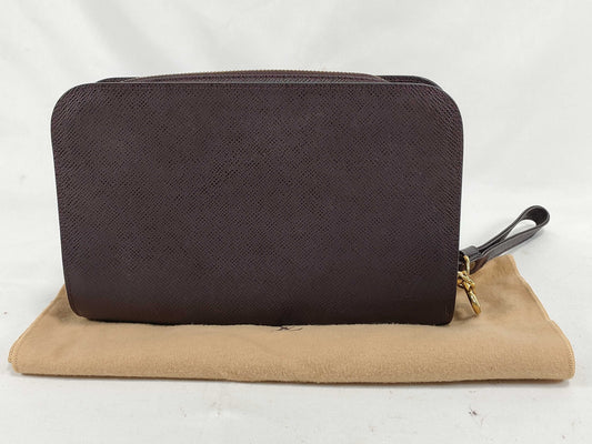 LOUIS VUITTON Taiga Louis Vuitton M30186 Second Bag