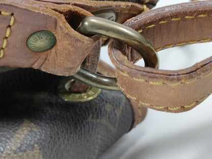 LOUIS VUITTON Monogram Louis Vuitton M42224 Shoulder Bag