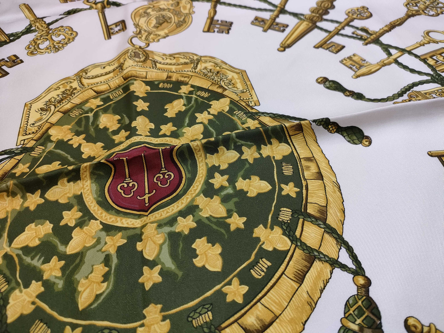 HERMES Carre HERMES Hermes Carre 90 Scarf Scarf