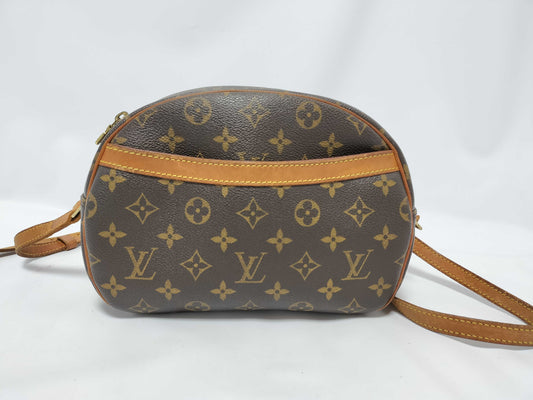 LOUIS VUITTON Monogram Blois Monogram SN1014 Shoulder Bag