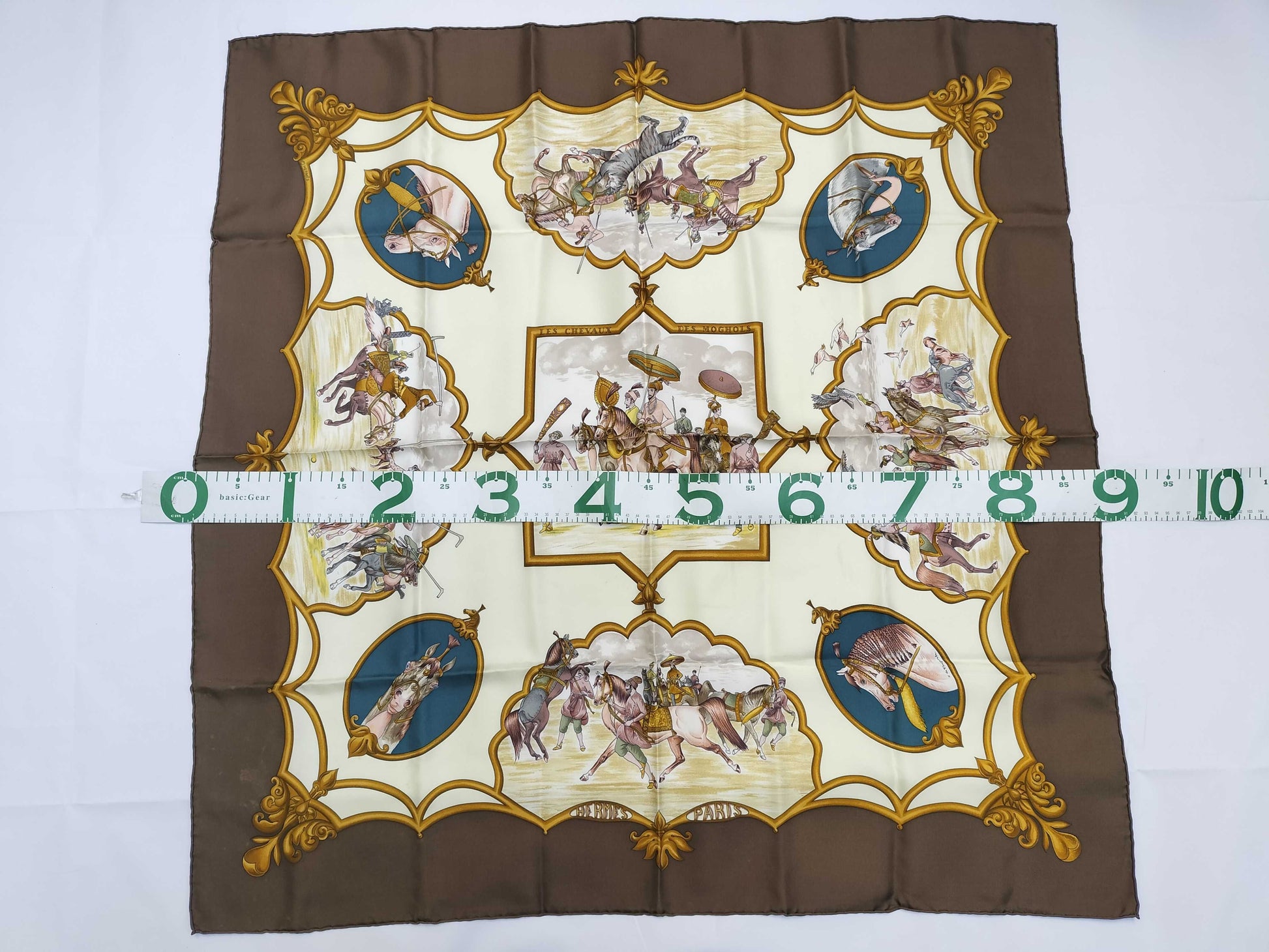 HERMES Carre HERMES Carre 90 Brown Scarf