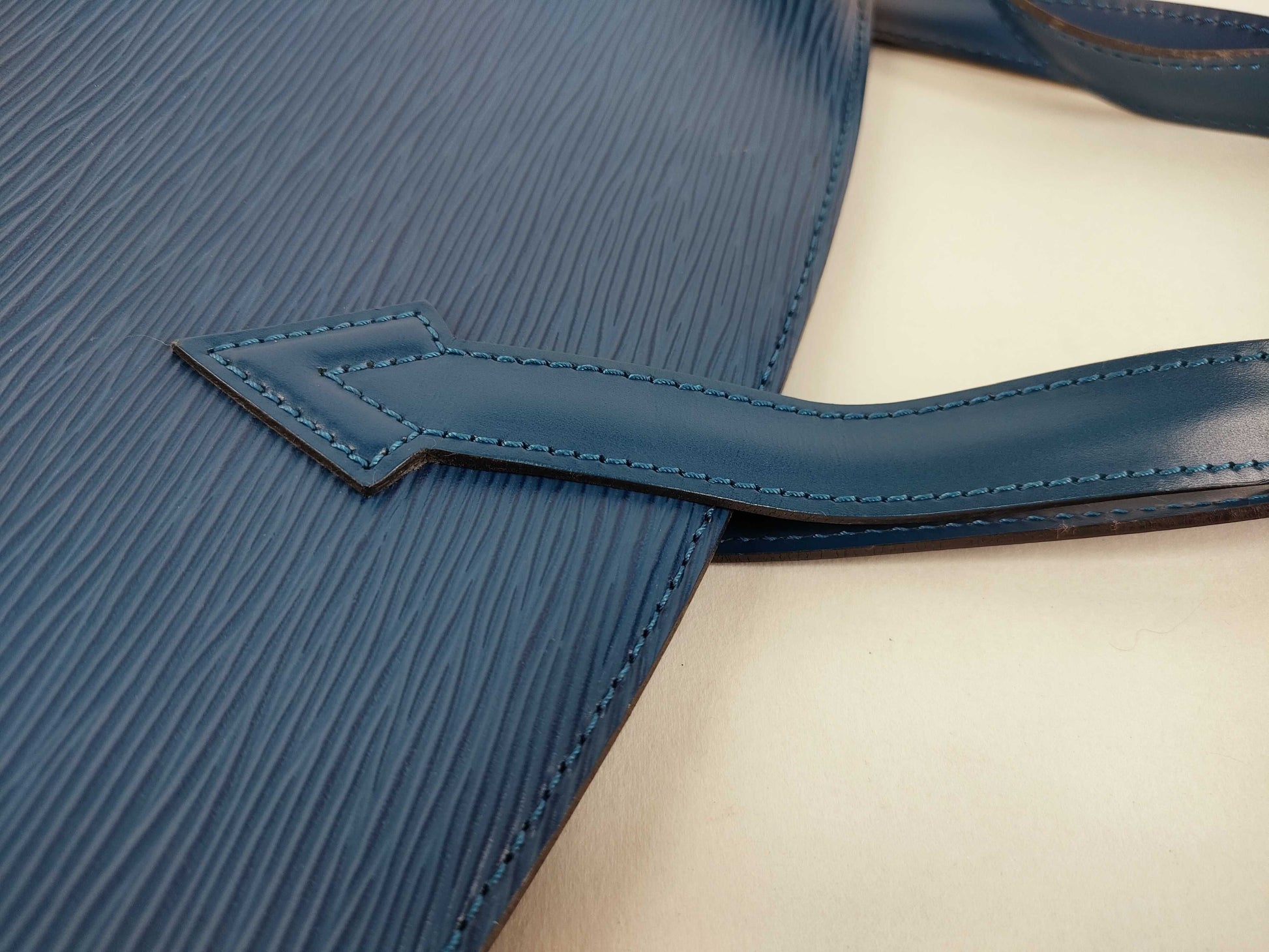 LOUIS VUITTON Epi Saint Jacques Tote Handbag